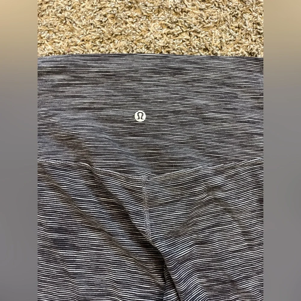 Lululemon Wunder Under Hi Rise 1/2 Train Tight Women's 12‎ Gray Luxtreme